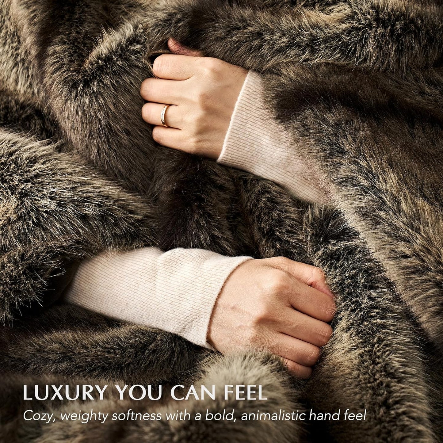 Luxury Faux Fur Throw Blanket, Soft Fluffy Faux Mink Blankets for Bed, Couch, Sofa, Thick Cozy Plush Warm Fur Throws with Reversible Velvet, Ombré Sable Brown, 50"x60"