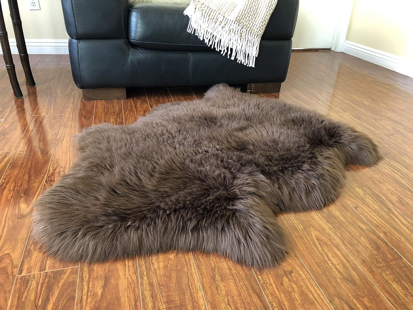 LAMBZY Faux Sheepskin Hypoallergenic Free Shape Silky Shag Rug, Luxury Shaggy Silky Plush Carpet for Bedrooms Rugs Living Room Kids Rooms Sofa Floor Rugs (Single 2'x3', 60x90cm Brown)