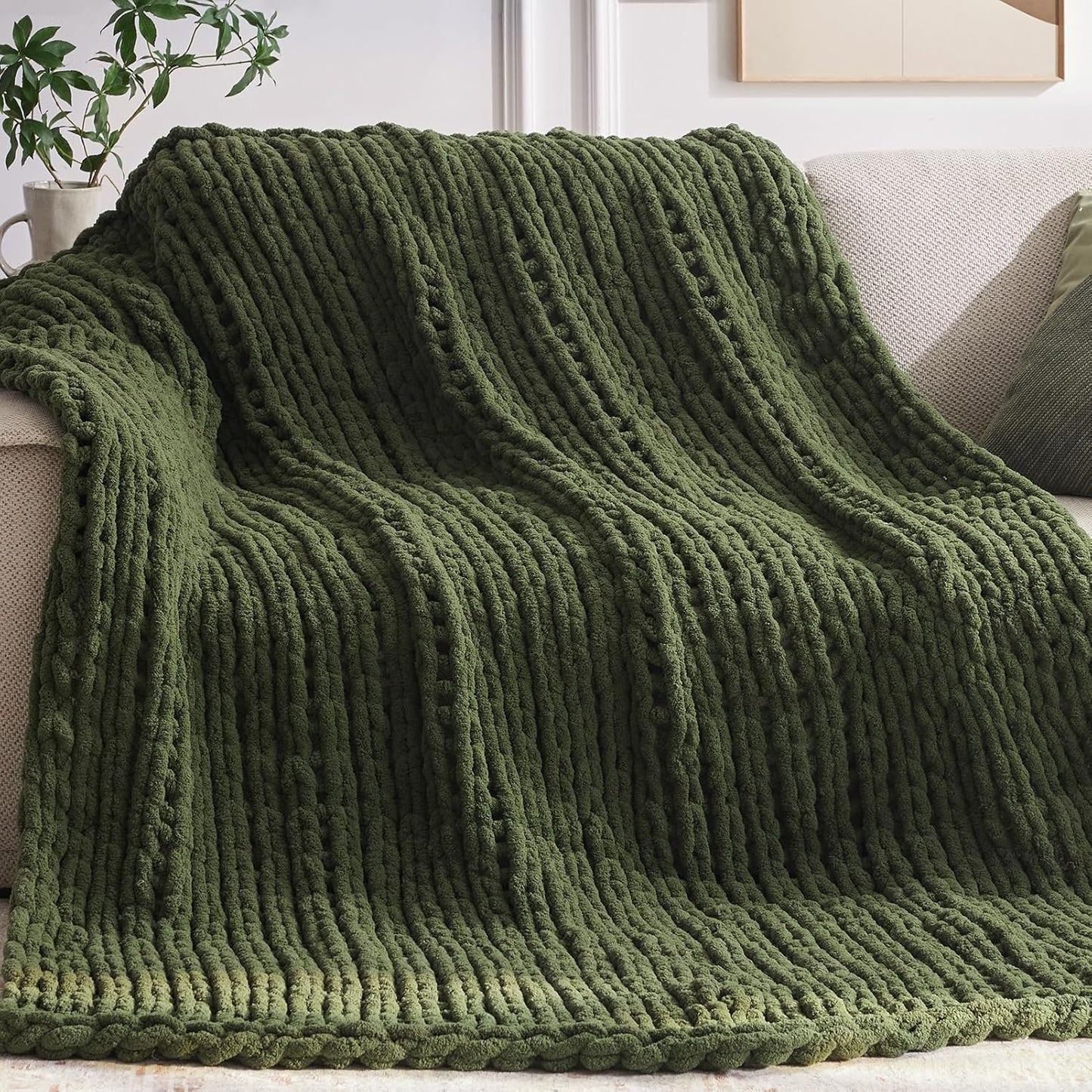 Chunky Knit Throw Blanket, 60''*80'' Knitted Throw Chenille Yarn for Bed Couch, Handmade Green Crochet Big Thick Blanket, Machine Washable Cute Comfy Blanket for Home Decor