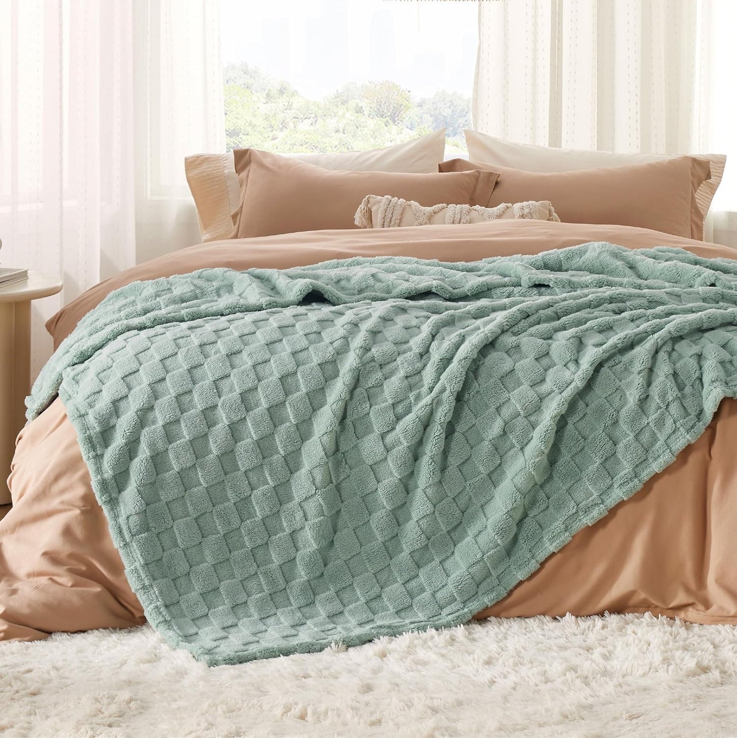 Bedsure GentleSoft Blankets Queen Size for Bed - Super Soft Cozy Blanket for Women Men Girls, Large Fuzzy Fleece Throw for Bedroom Decor, Sage Green, 90x90 Inches