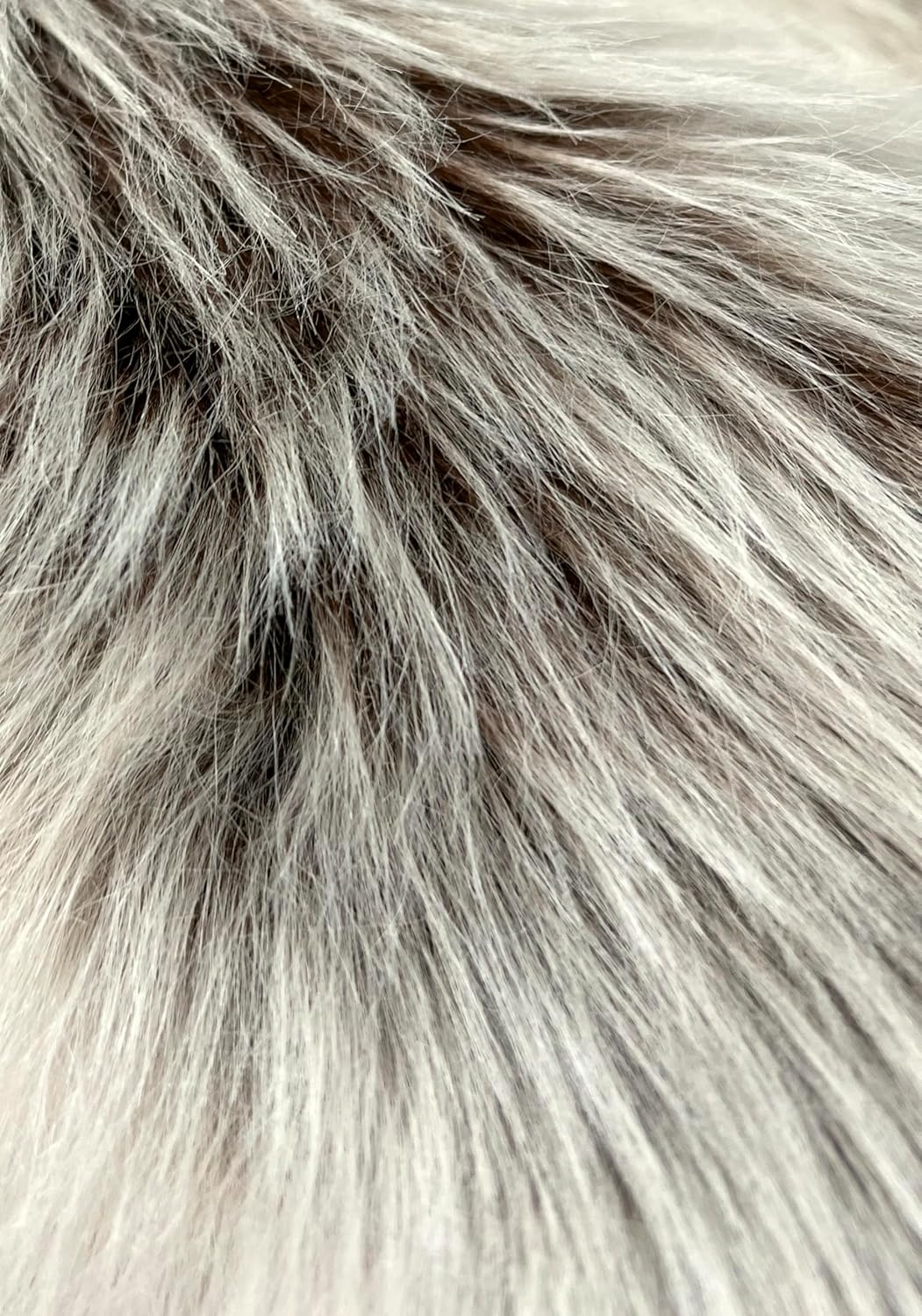 LAMBZY Faux Sheepskin Super Soft Hypoallergenic Free Shape Silky Shag Rug, Luxury Shaggy Silky Plush Carpet for Bedrooms Living Kids Room Sofa Rugs (Brown with Beige Tips, Sexto 6 Pelts 6'x6')