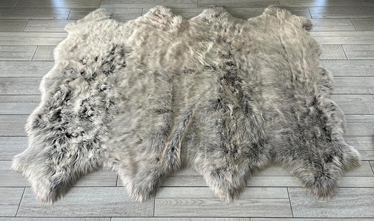 LAMBZY Faux Sheepskin Super Soft Hypoallergenic Free Shape Silky Shag Rug, Luxury Shaggy Silky Plush Carpet for Bedrooms Living Kids Room Sofa Rugs (Brown with Beige Tips, Octo 8 Pelts 6'x8')