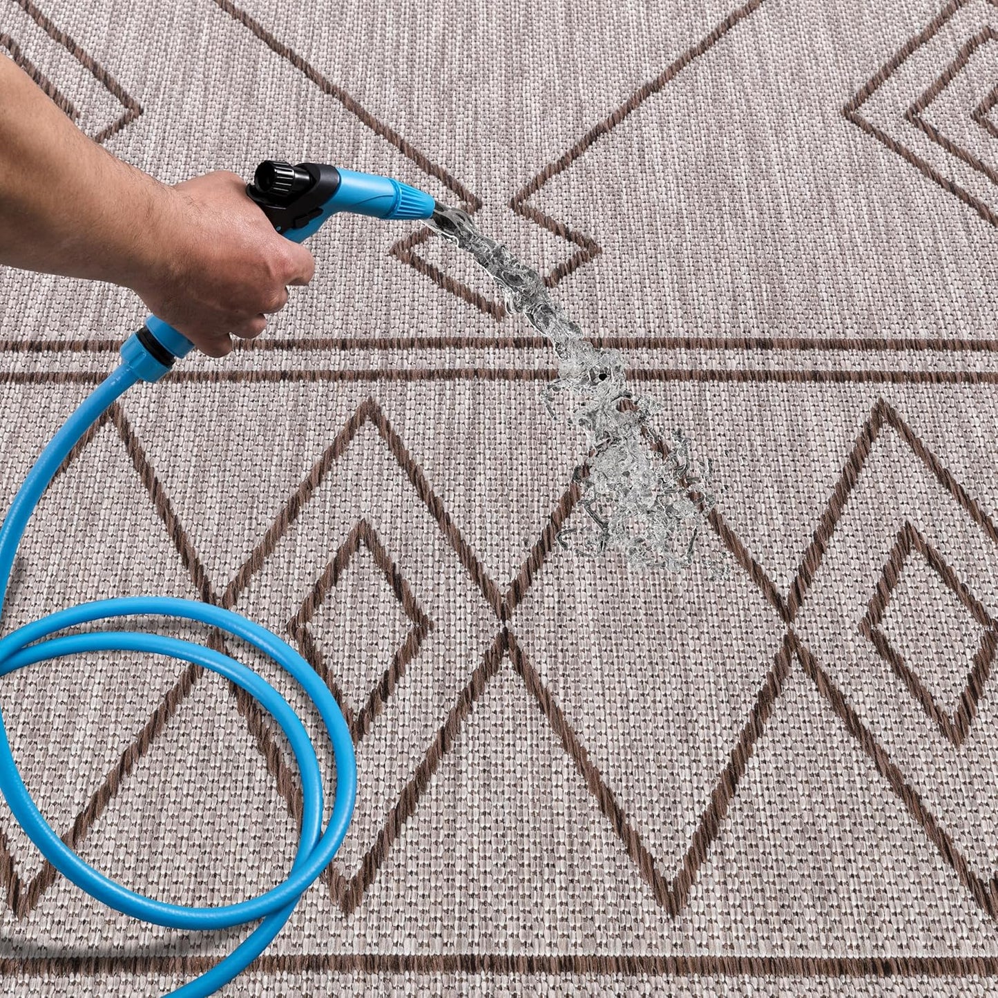 Keen Home Design Terrace Outdoor Area Rug - 5x8 Washable Indoor/Outdoor Rug for Patio, Kitchen, Balcony, Beach, Garden, Deck and Porch, Size: 5'3"x7'7"